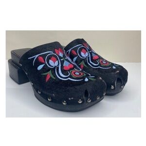 Vintage Y2K Chunky Rampage Embroidered Calf Hair Wooden Clogs Black Sz 5.5